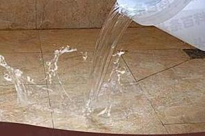 新河漏水维修 免砸砖防水材料该如何施工